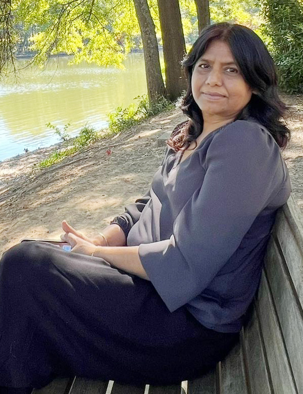 dr-neelam-kapil